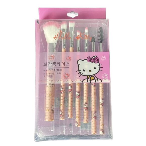 Hello Kitty Makeup Brush Set Comes w/7 Brushes (NEW) - Picture 2 of 7